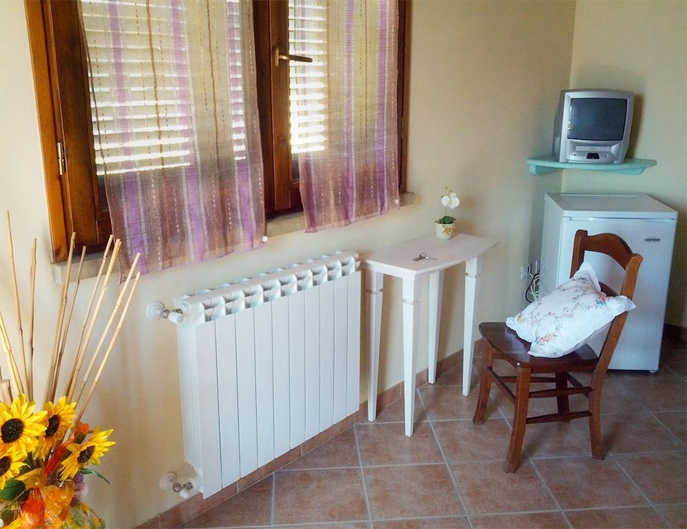 Agriturismo Il Canterino グアルディスタッロ エクステリア 写真