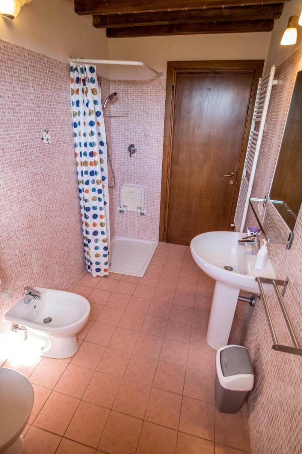 Agriturismo Il Canterino グアルディスタッロ エクステリア 写真