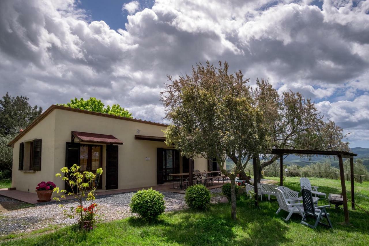 Agriturismo Il Canterino グアルディスタッロ エクステリア 写真