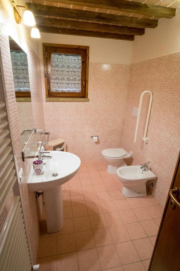 Agriturismo Il Canterino グアルディスタッロ エクステリア 写真